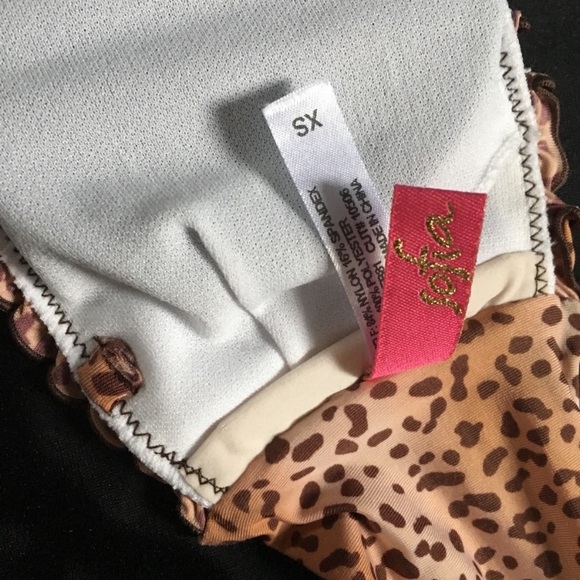 Sofia by ViX Bandeau Smocked Bikini Top - Picture 3 of 3